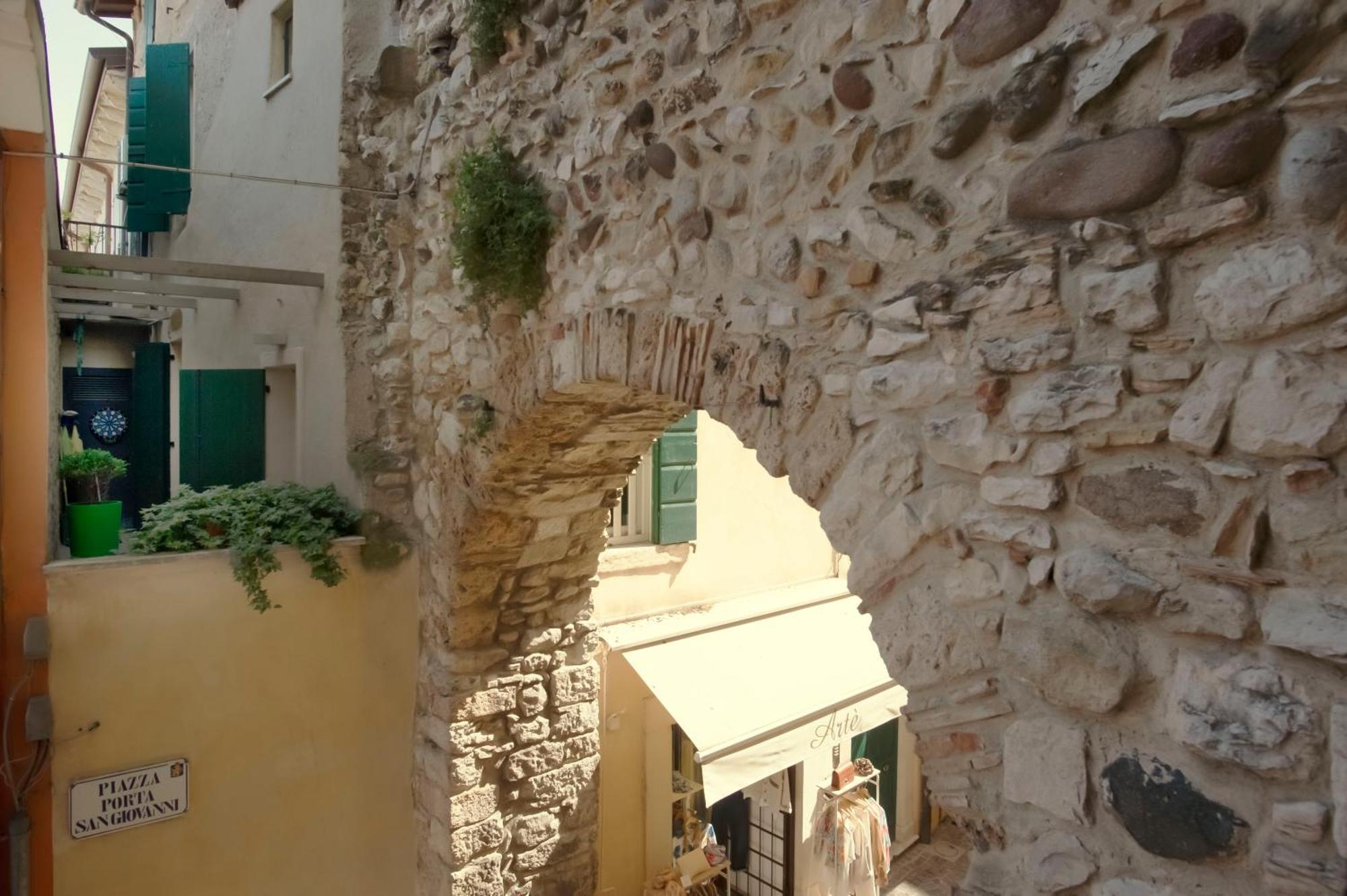 Appartamenti La Grotta Bardolino Exterior photo